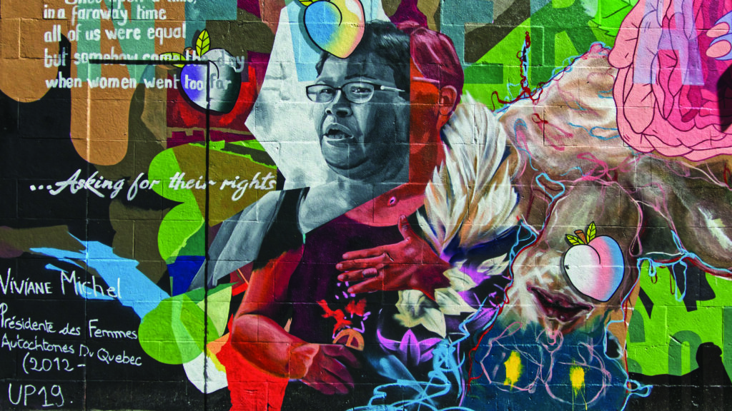 Mural homenaje a Vivian Michel, presidenta de Mujeres autóctonas de Quebec, Montreal, Canadá. © Pascal Bernardon