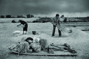 En las eras, fotografía de Cristina García Rodero