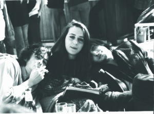 Fotograma de Sexo, drogas, rock&roll y política. Instituto Santamarca (1975-1985), 2023